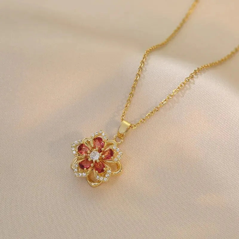 Collar Colgante Flor de 5 Pétalos en Circonio c