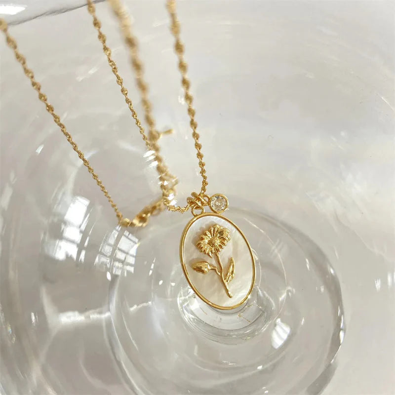 Collar Colgante Flor Signo del Zodíaco