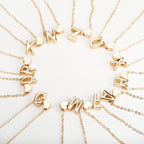Collier femme avec pendentif initiale et coeur