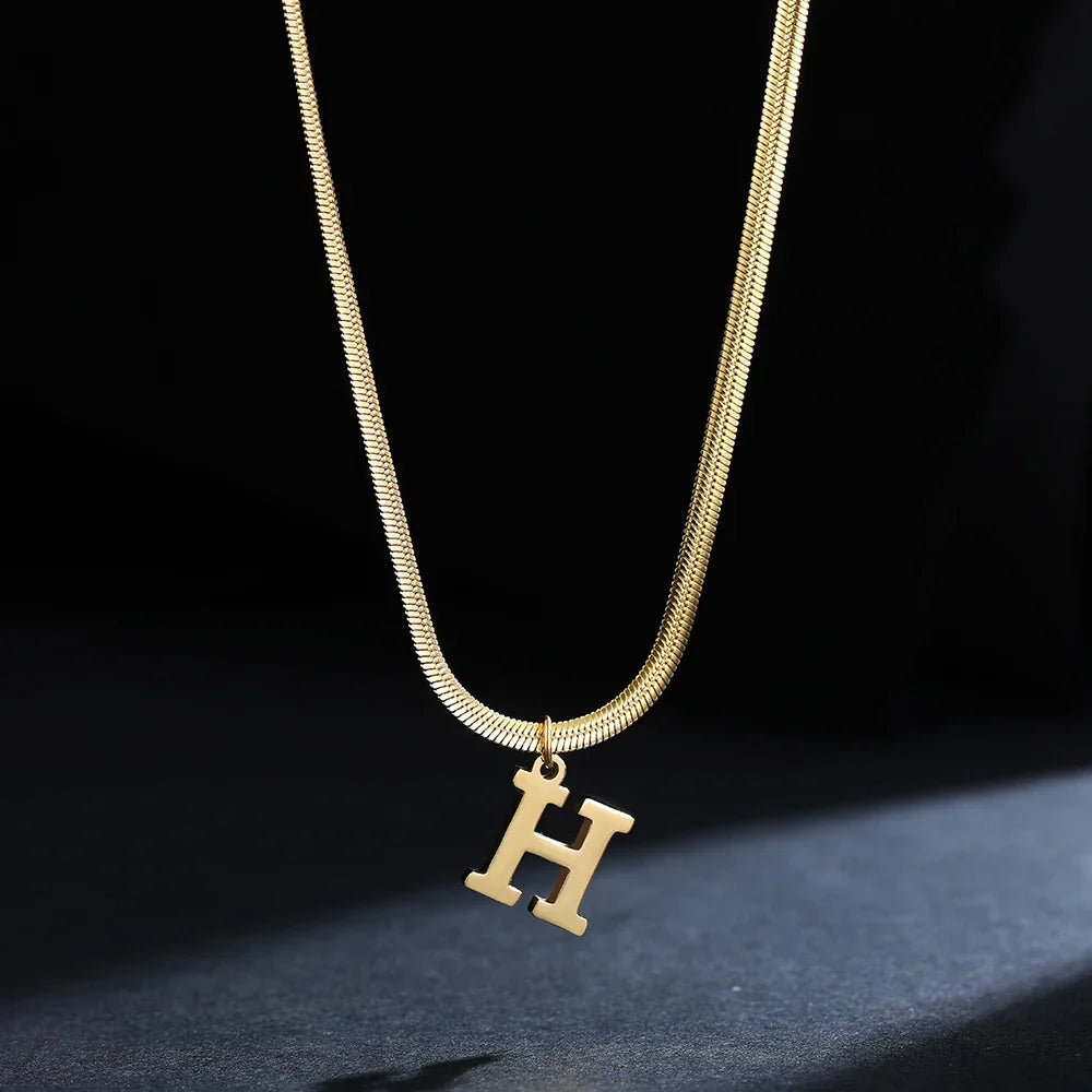Women’s necklace with initial letter pendant