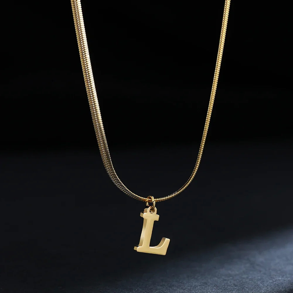 Women’s necklace with initial letter pendant