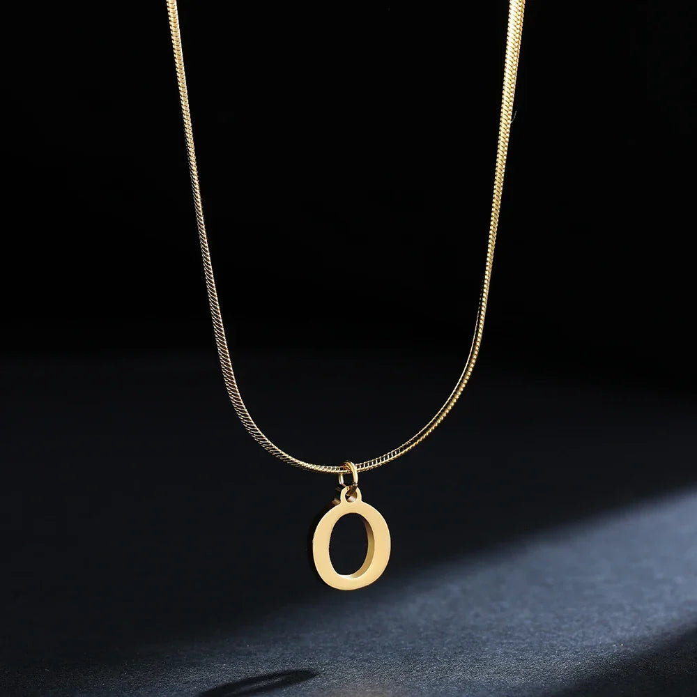 Women’s necklace with initial letter pendant
