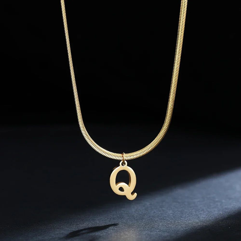 Women’s necklace with initial letter pendant