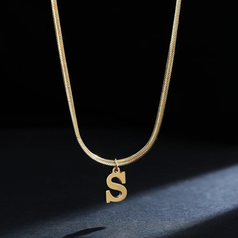 Women’s necklace with initial letter pendant