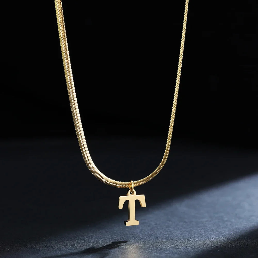 Women’s necklace with initial letter pendant