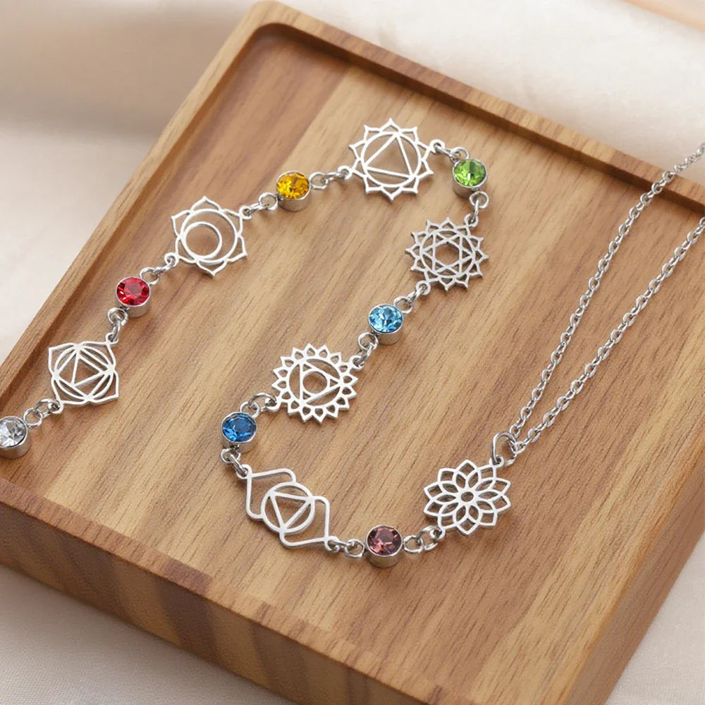 Collar Gargantilla con Colgante y Piedras de Circón 7 Chakras plata