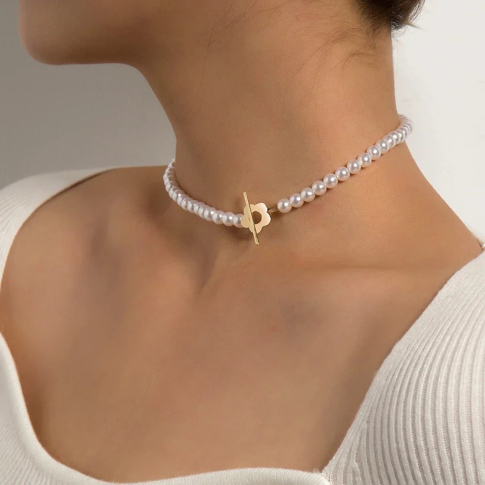 Collar Gargantilla Colgante Flor blanco y plata