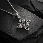 Collier "vie éternelle" noeud de la trinité celte