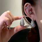 Elegantes Pendientes de Clavo Gota de Agua plata
