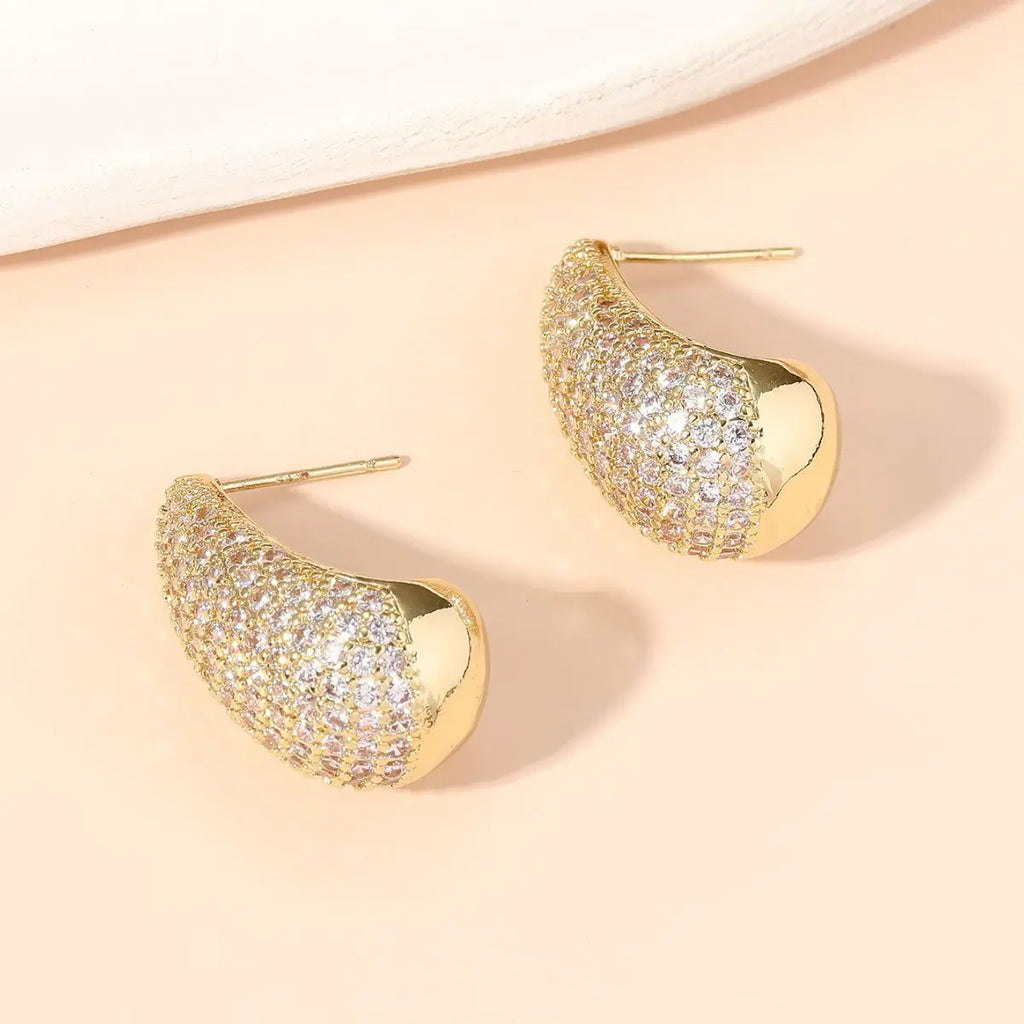 Elegantes Pendientes de Clavo Gota de Agua oro