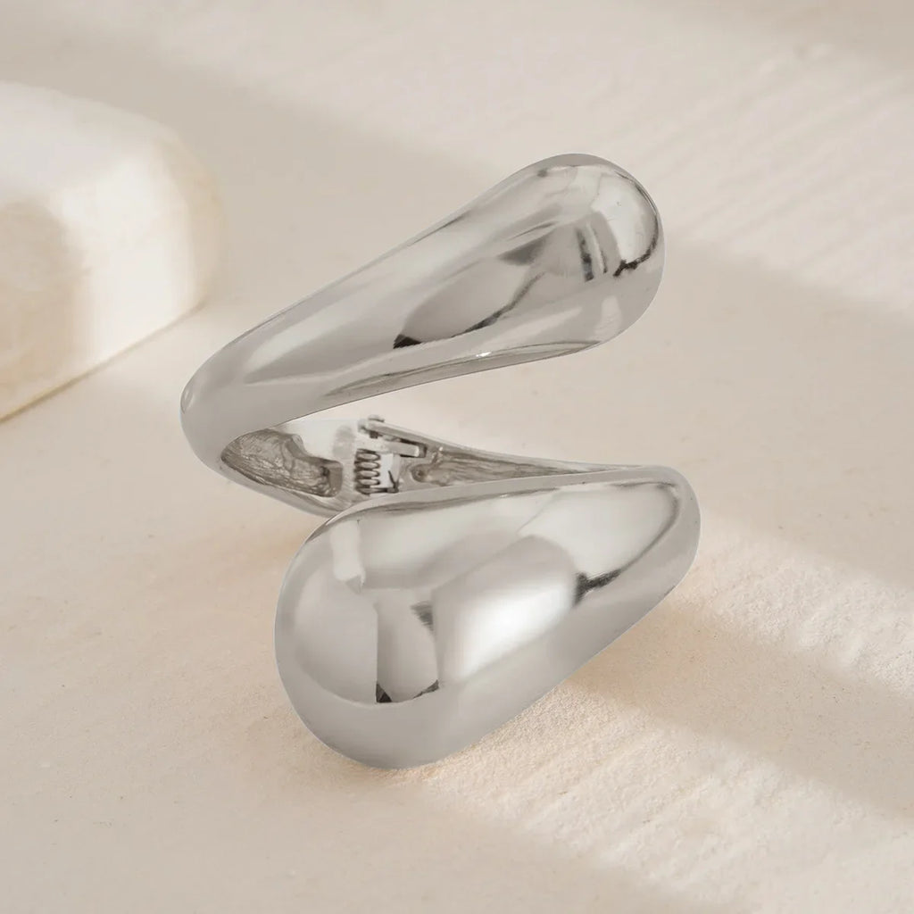 Large Water Drop Curb Chain Bracelet Silver