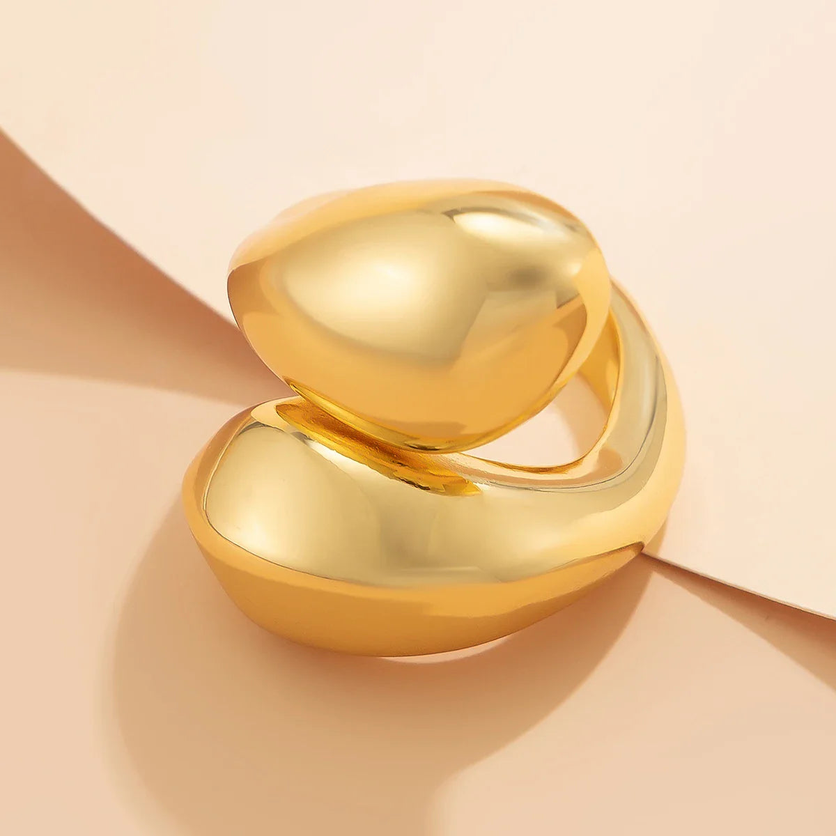 Large Water Drop Ring Band gold