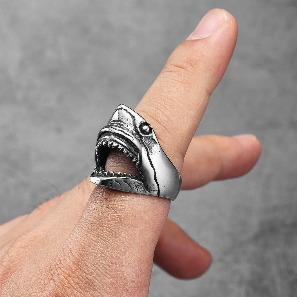 Large shark-head ring