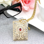 Long necklace with a traditional Arabic pendant
