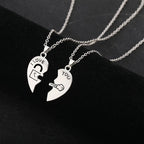 Juego de 2 Collares con Colgantes de Medio Corazón "I Love You" para Pareja de Enamorados