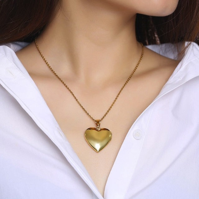Gold Photo Locket Heart Pendant