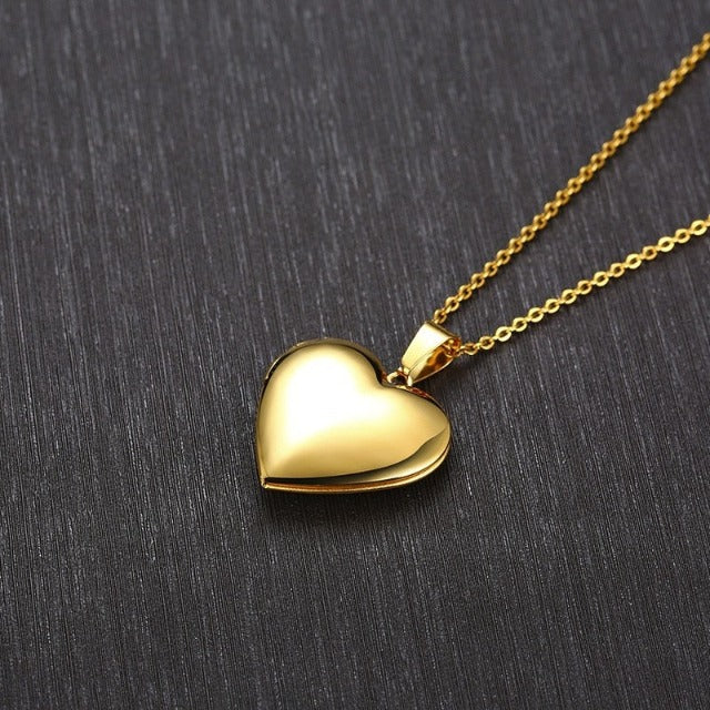 Gold Photo Locket Heart Pendant