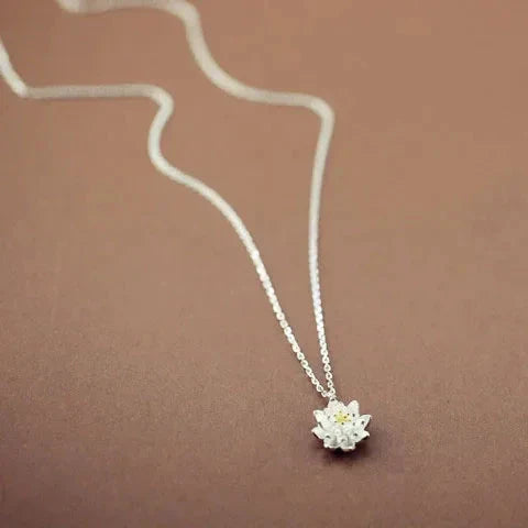 Colgante Flor de Loto y Collar