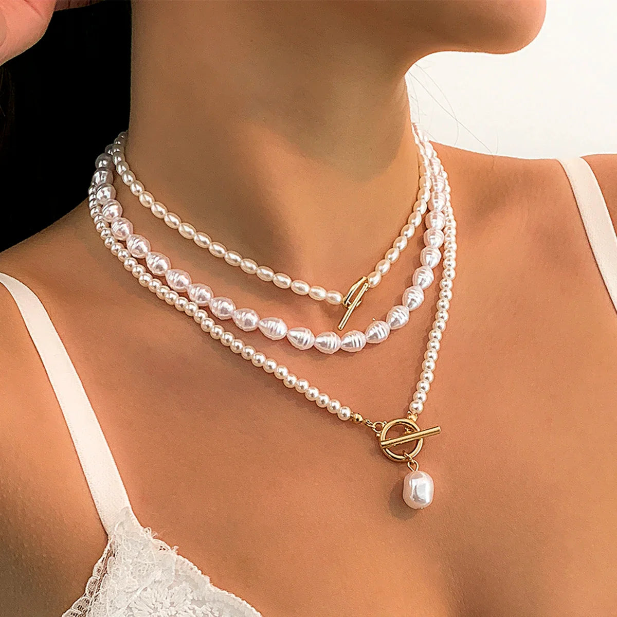 Set of 3 White Pearl Necklaces
